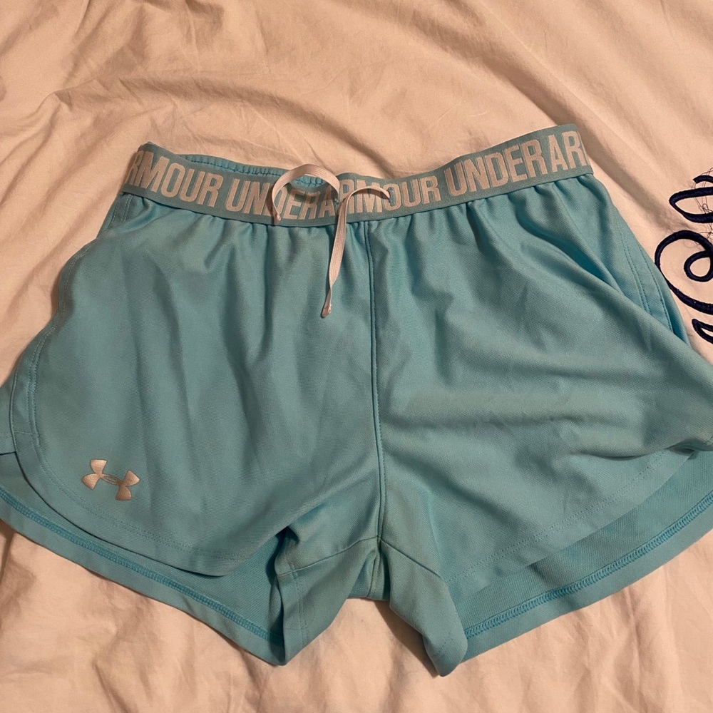 Under Armour Athletic Shorts !